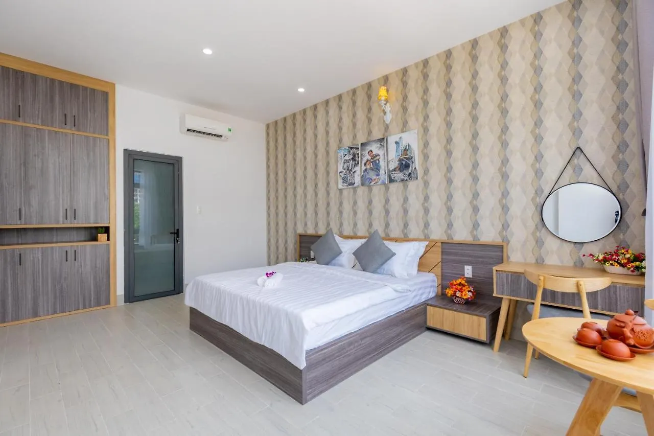 Palm Villa 10 - Luxury Pool Villa 6 Rooms & Billiard Vung Tau