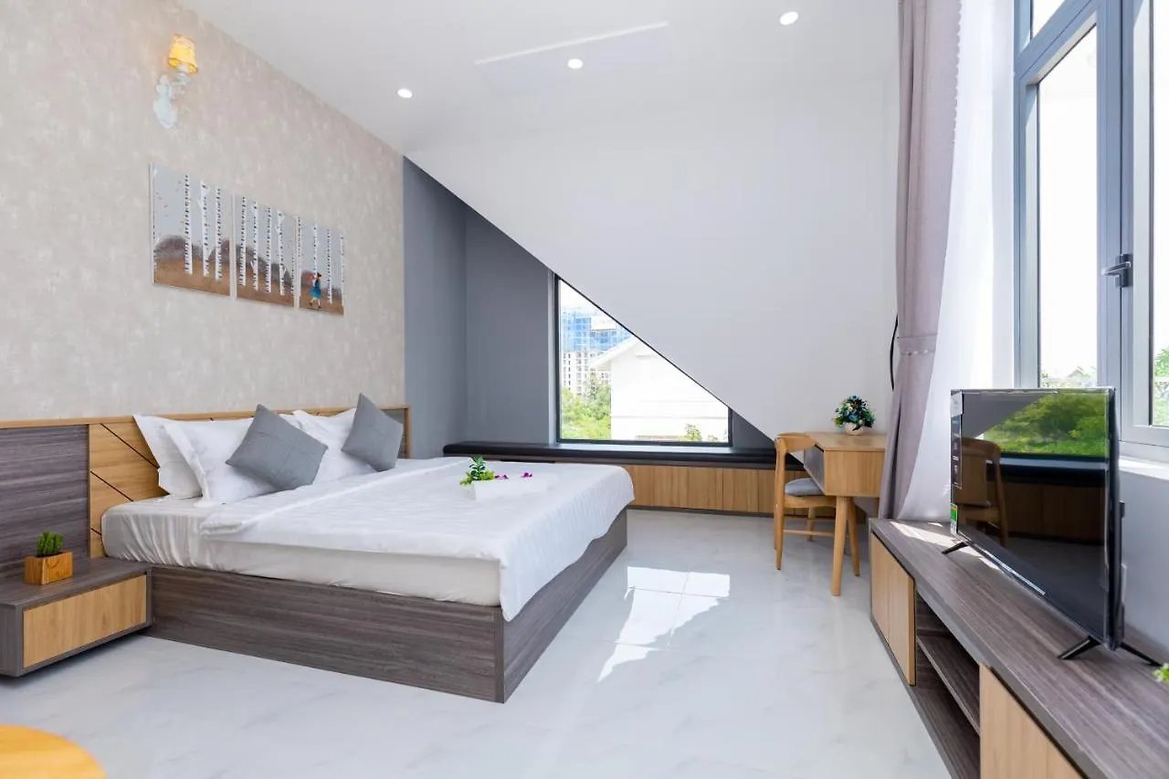 Palm Villa 10 - Luxury Pool Villa 6 Rooms & Billiard Vung Tau